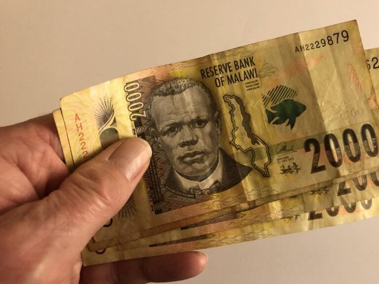 2000 kwacha banknote